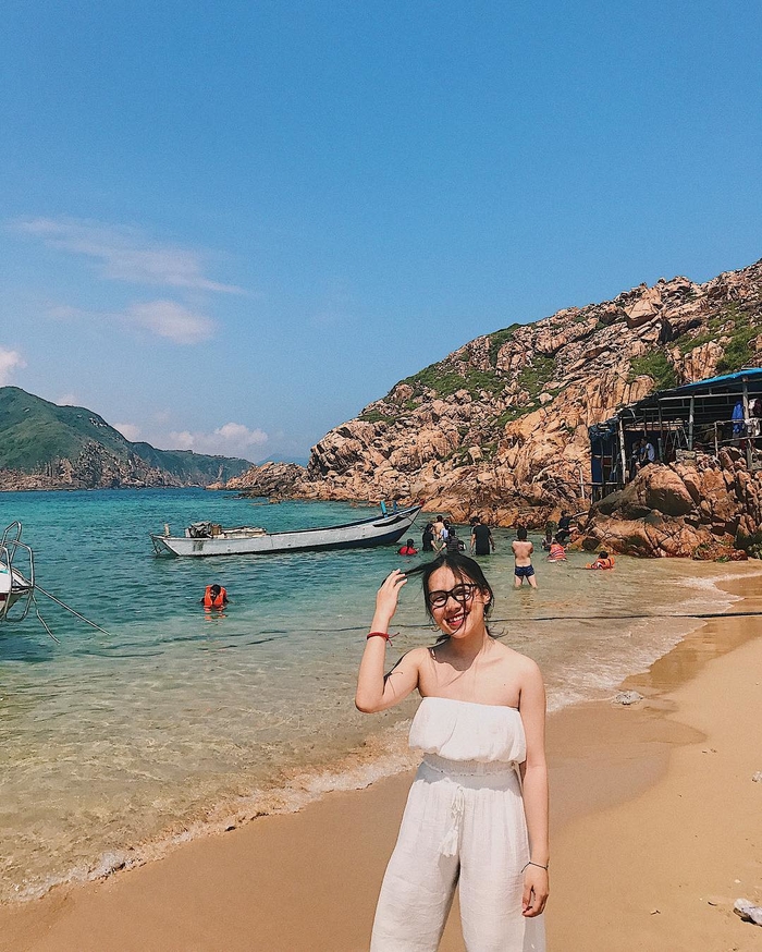 "Thả hồn" trước vẻ đẹp hoang sơ nhất tại hòn đảo "thiên đường" ở Bình Định: Hòn Khô