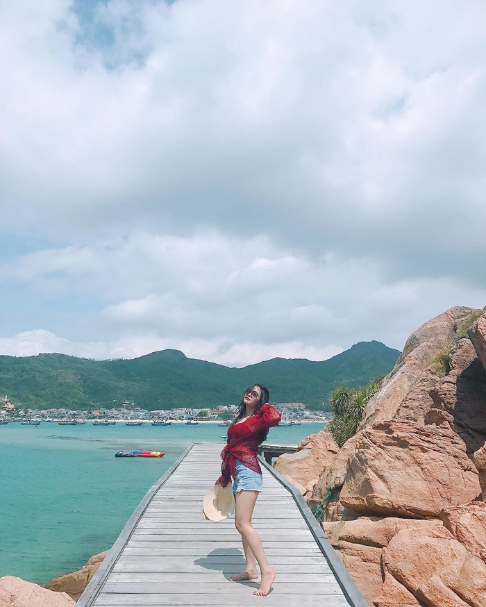 "Thả hồn" trước vẻ đẹp hoang sơ nhất tại hòn đảo "thiên đường" ở Bình Định: Hòn Khô