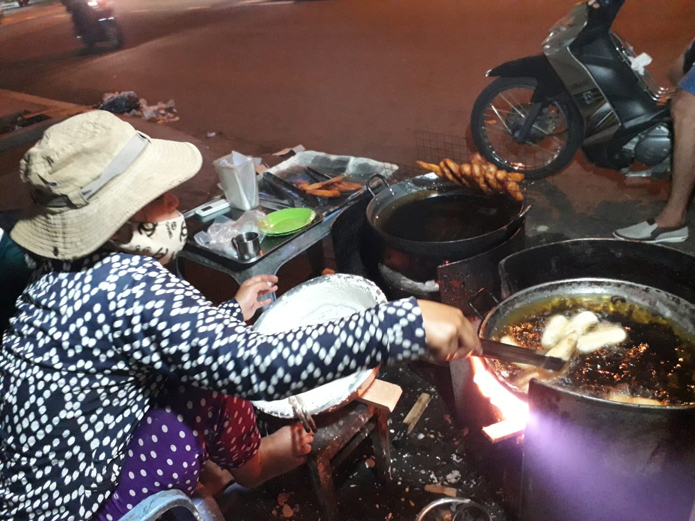 Đặc sản Quy Nhơn - Phát thèm với những món bánh vào ngày mưa ở Quy Nhơn