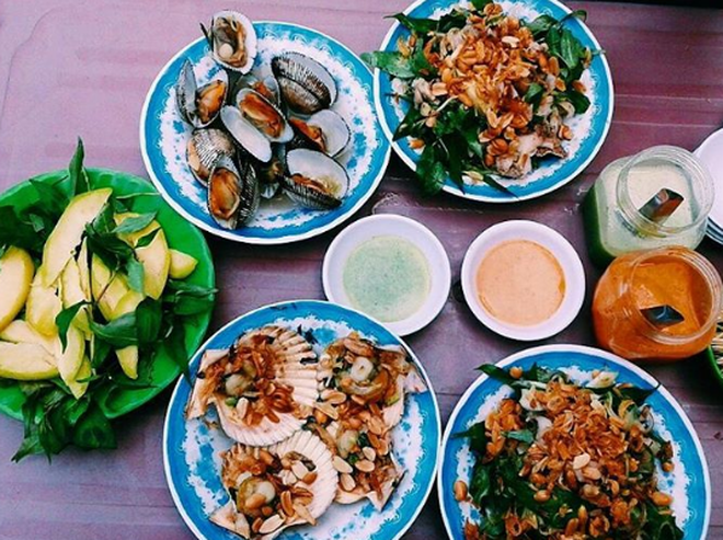 Ẩm thực Quy Nhơn: Hàng lọat món ăn vặt vừa rẻ vừa độc ở Quy Nhơn